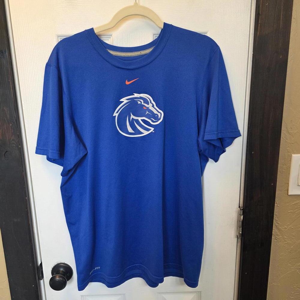 Nike Dri-FIT Boise State Broncos Blue T-Shirt Medium